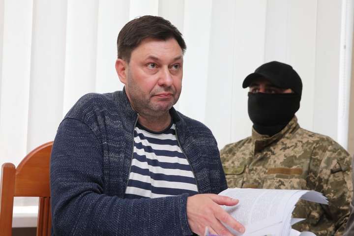 Керівник «РИА Новости Украина» Кирило Вишинський під час засідання Херсонського міського суду щодо обрання запобіжного заходу, в Херсоні, 17 травня 2018 року - Вишинського арештували на два місяці