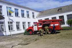 Рятувальники Захарівське району провели навчання в місцевому ліцеї