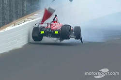 Австралійський пілот потрапив у моторошну аварію на тренуванні перед Indy 500 (відео)