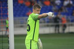 Суперник «Шахтаря» по Лізі чемпіонів може підписати контракт з українським голкіпером