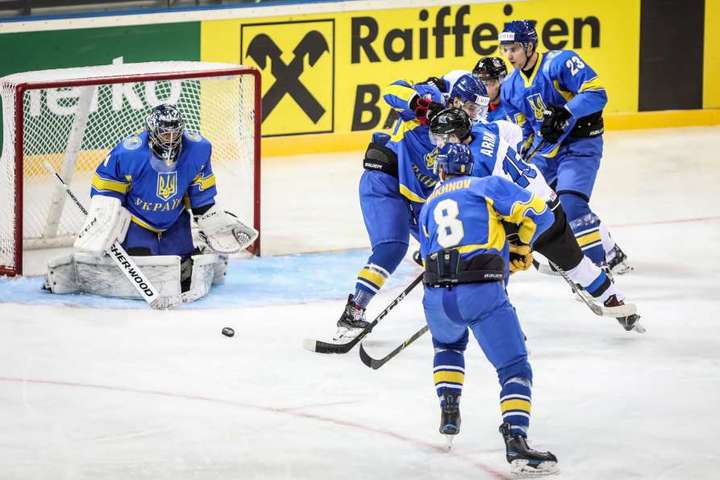 Збірна України з хокею опустилася на 24-е місце в світовому рейтингу
