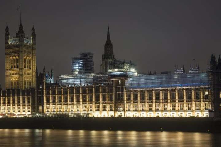 Парламент Британии опубликовал доклад о «грязных деньгах» из России
