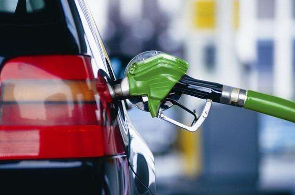 Ціна на бензин зросла на півгривні