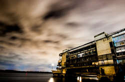 Речной порт Днепра ночью: впечатляющие фото