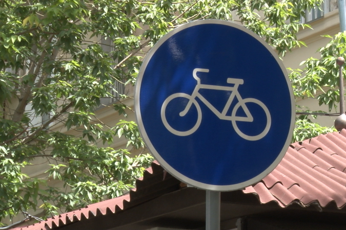 В Одесі вздовж велодоріжки на Ольгіївській встановлено знаки