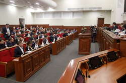 Київрада зібралася на засідання, несподівано перерване 17 травня