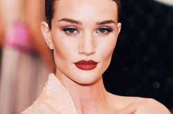 Экс-«ангел» Victoria's Secret запускает бьюти-бренд