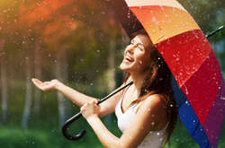 У найближчі дні в Україні обіцяють спеку і грози 