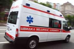 Бабуся померла в автомобілі швидкої допомоги по дорозі в лікарню