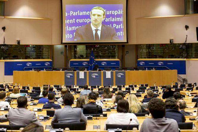 П'ять моментів, про які ми дізналися з виступу Цукерберга в Європарламенті