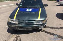 Автівка поліцейський після погоні