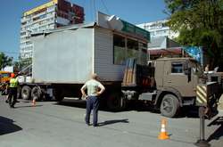 У Дніпрі взялися за масштабний демонтаж наливайок