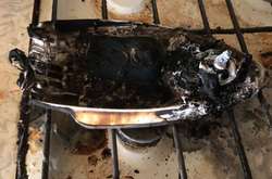 Чоловік катував жінку за допомогою гарячої праски