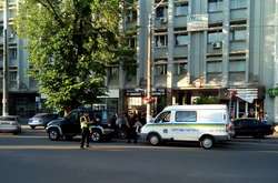 У Черкасах поліція штурмувала офіс з озброєним чоловіком, є поранений 