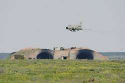 У Сирії військовий аеродром піддався ракетній атаці