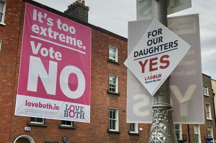 В Ирландии проходит референдум насчет легализации абортов