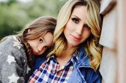 Светлана Лобода показала, как кормит грудью новорожденную дочь