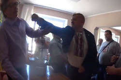 Бійка у сільраді Підгірців