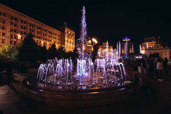 Цими вихідними фонтани у Києві працюватимуть довше