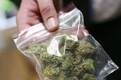 500 грн за грам: на Хмельниччині затримали наркодилерів