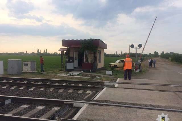 На Миколаївщині помічник машиніста помер після наїзду поїзда на жінку