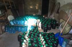 На Полтавщині викрили цех, у якому виготовляли «лівий» коньяк 