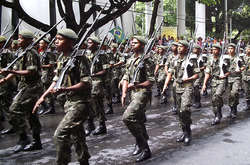 Влада Бразилії застосує військових для розгону страйку водіїв