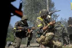 Минулої доби в зоні бойових дій двоє українських захисників отримали поранення