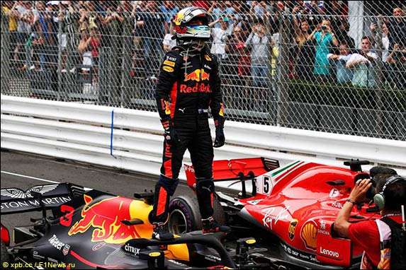 Формула-1. Даніель Ріккардо зіткнувся з проблемами, але переміг на Гран Прі Монако