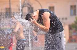 Киянам обіцяють спекотний робочий тиждень 