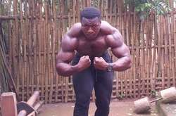 Бодібілдер з Гани: як без професійних тренажерів досягати спортивних успіхів