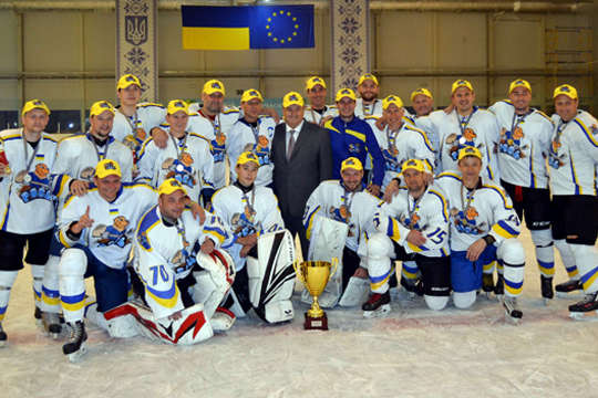 Білоцерківська «Рось» – перший чемпіон України з хокею серед аматорів