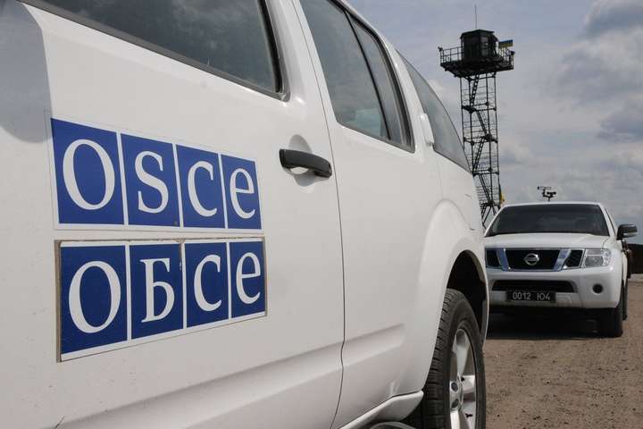 Боевики обстреляли под Торецком наблюдателей ОБСЕ