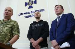 Василь Грицак, Аркадій Бабченко і Юрій Луценко під час брифінгку 30 травня, 2018 року