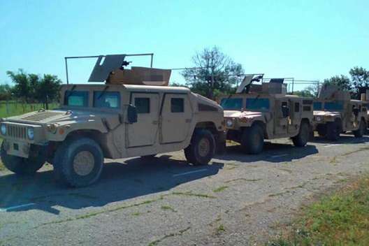 Прикордонники випробували машини Humvee на Донбасі 