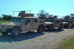 Пограничники испытали машины Humvee на Донбассе