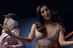 Звезды кино и шоу-бизнеса снялись в новом клипе Maroon 5