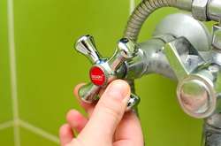 Експерт розказав, чи матимуть кияни гарячу воду влітку