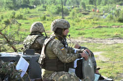 Українські військові