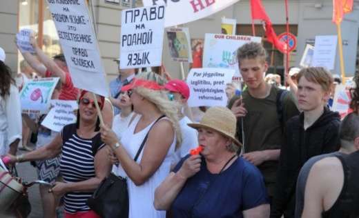 У Латвії росіяни вимагали зупинити «мовний геноцид»