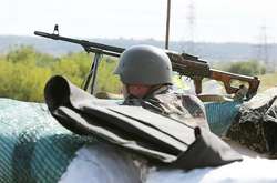 Ситуація на Донбасі залишається складною: троє бійців поранені