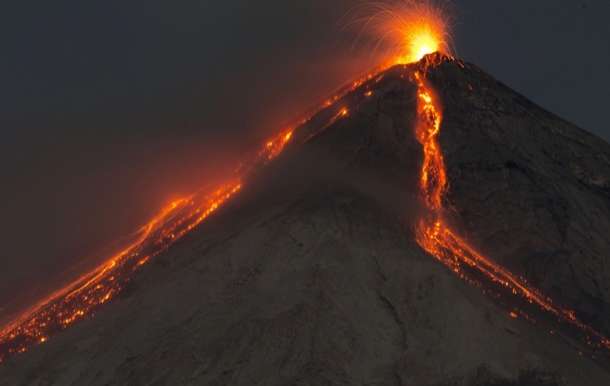 У Гватемалі сталося виверження вулкану, є загиблі