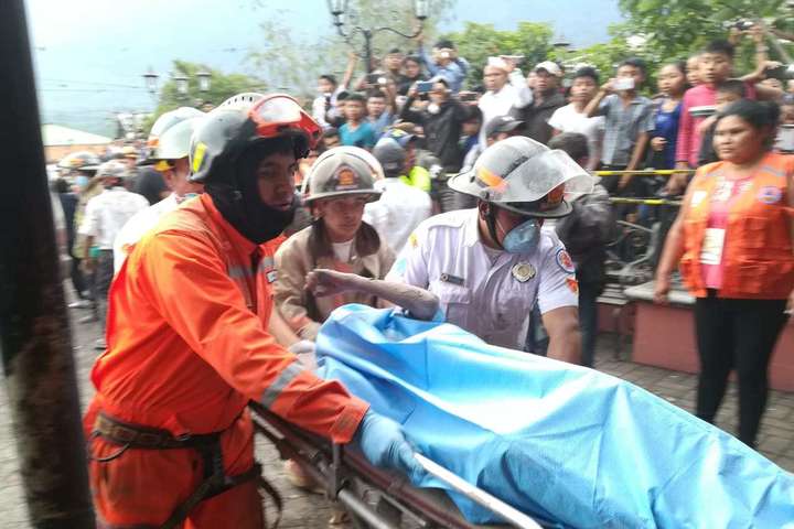 Виверження вулкану у Гватемалі: кількість постраждалих зросла до 296