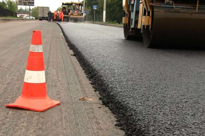 На рахунках Київської області 1,3 млрд грн на ремонт доріг, але нічого не робиться