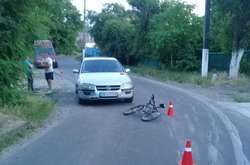 У Гайсині 7-річний хлопчик потрапив під колеса автівки