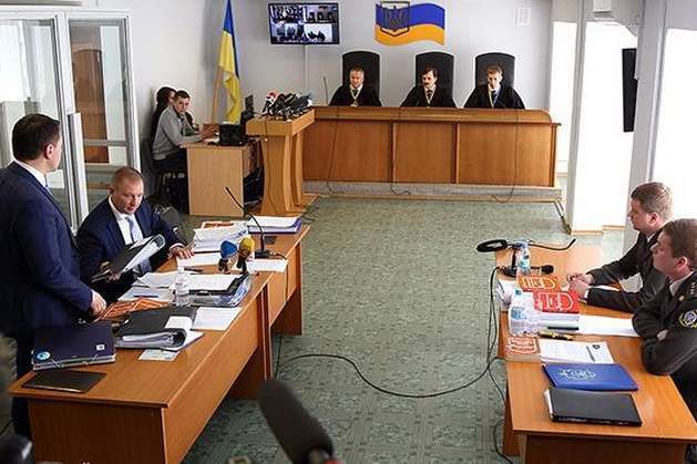 Свидетели массово проигнорировали заседание суда по делу Януковича
