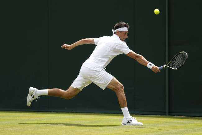 Стаховський вийшов у другий раунд тенісного турніру, що розпочався у Великобританії