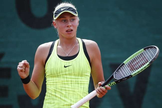 Українська тенісистка Лопатецька виграла свій дебютний професійний матч