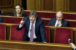 «Це - політична корупція, у народі – «гречка». Данилюк вимагає виступити у Раді 