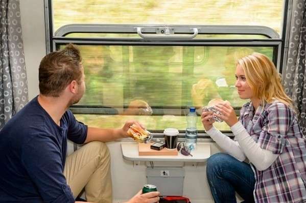 «Укрзалізниця» 12 червня покаже, чим годуватиме пасажирів 
